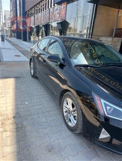 هیوندای ئەلەنترا